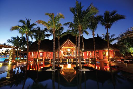 Beachcomber Dinarobin Hotel Mauritius Abend Eingang © Beachcomber