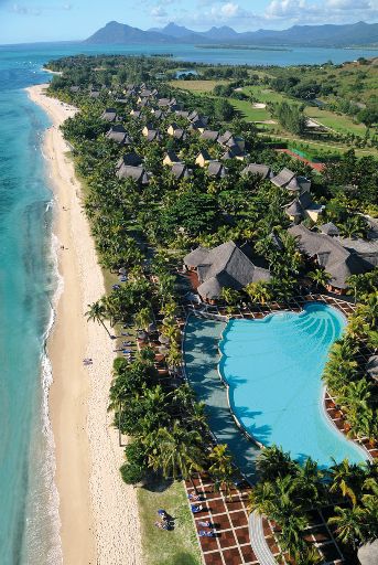 Beachcomber Dinarobin Hotel Mauritius Strand Hotelanlage © Fremdenverkehrsamt Mauritius, MTPA/Bamba Sourang
