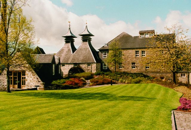 CHIVAS Distillerie