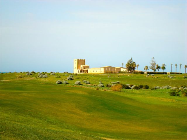 Kulinarik_Kur_Golf_RoccoForte_Verdura_Sizilien_Elsa_Honecker_12_Golfplatz_Clubhaus