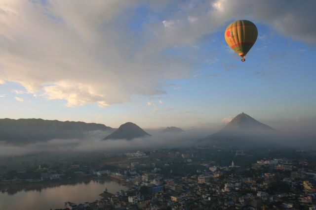 Tischler Reisen Indien Ballonfahren 5INJAIH18 Skywaltz8