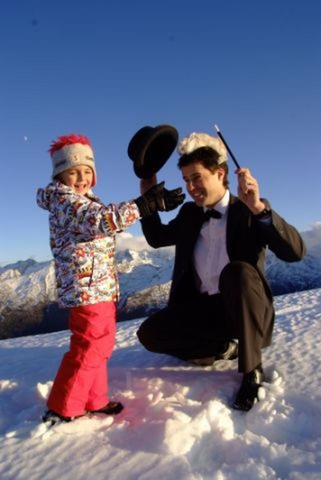 Gasteiner Schneezauber: Mentalist Manuel Horeth entführt in Welt der Magie 3 Gasteiner Zauberer