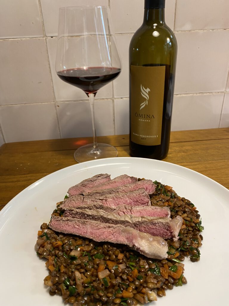 Entrecôte mit Alblinsensalat und 2017 Omina Diana Nemorensis I 1