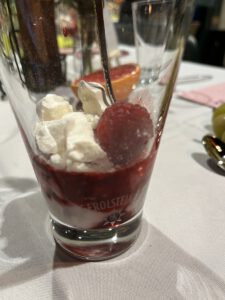 Weiße Eleganz aus Spaniens Herz: Die Weine der DO Rueda überzeugen mit Frische, Charakter und Vielfalt 12 DO Rueda - Menü im DeinApart München-Unterföhring