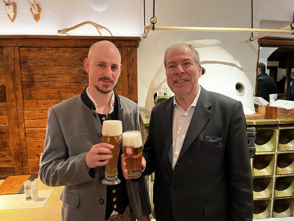 Emmeramsmühle: Die Wiedergeburt eines Wirtshaus-Juwels 8 Emmeramsmühle Julian Kinner , Michael F. Schottenhamel