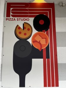 Pizza Studio München – Wenn Kunst, Wein und Teig sich verlieben 15 Pizza Studio