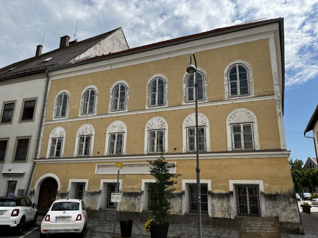 Entdeckerviertel Braunau Adolf-Hitler-Geburtshaus