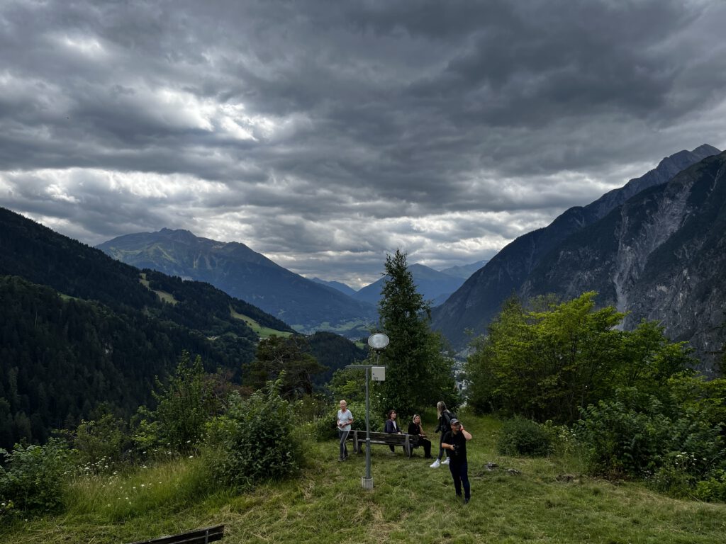 Auf den Spuren der Ritter: Der Tiroler Burgenweg in der Ferienregion TirolWest 40 Tiroler Burgenweg Ferienregion TirolWest