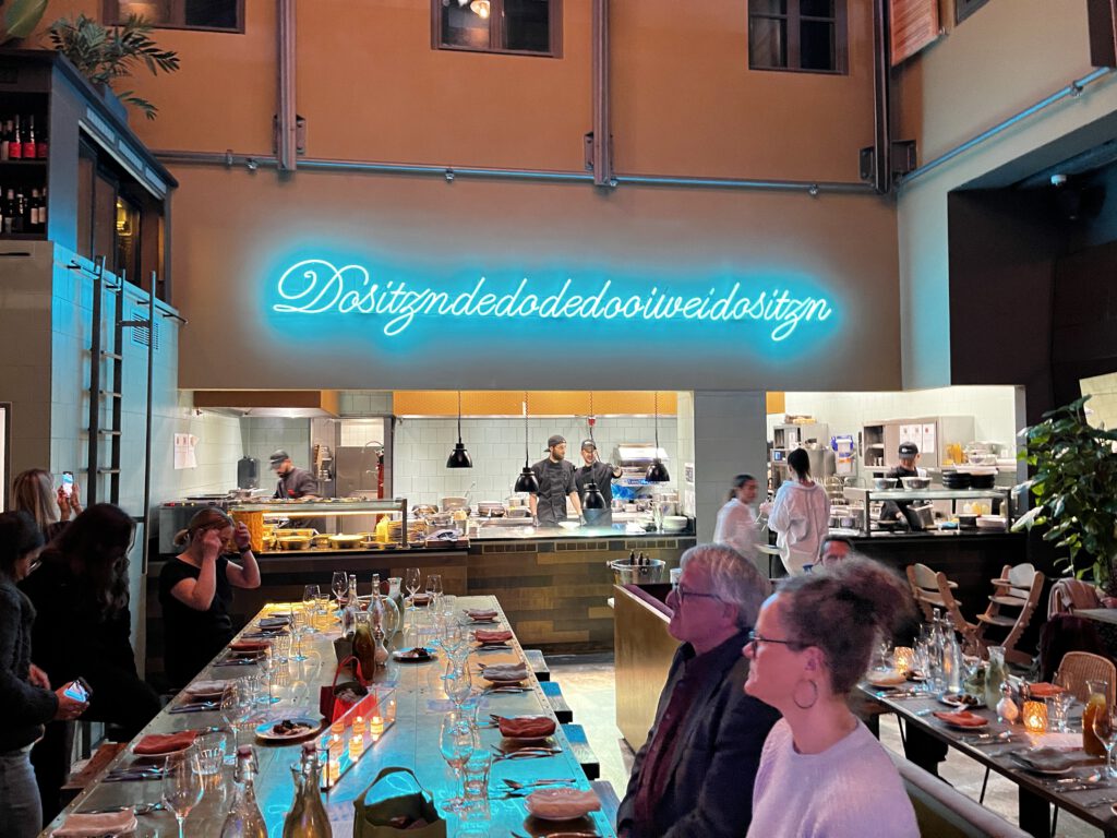 Neni München: Haya Molcho bringt Glanz in die Küche 8 NENI, 25 hours Hotel München