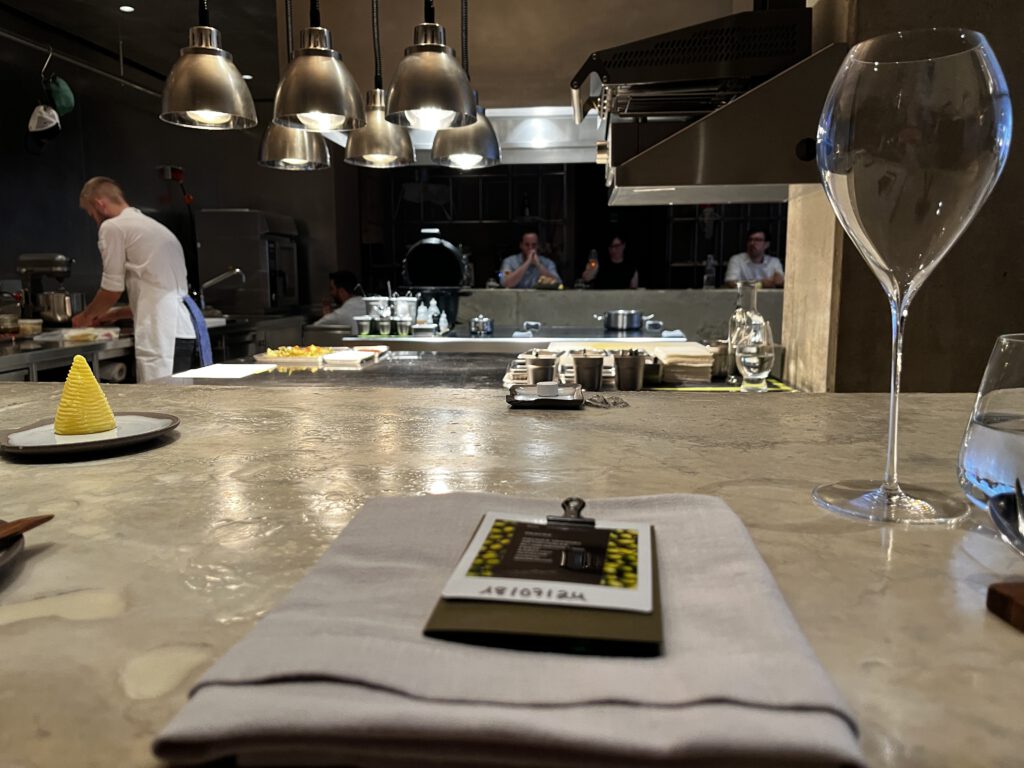 Tisane Nürnberg: Reduktion als Revolution - Ein Abend am Chefs Table 8 Tisane Nürnberg
