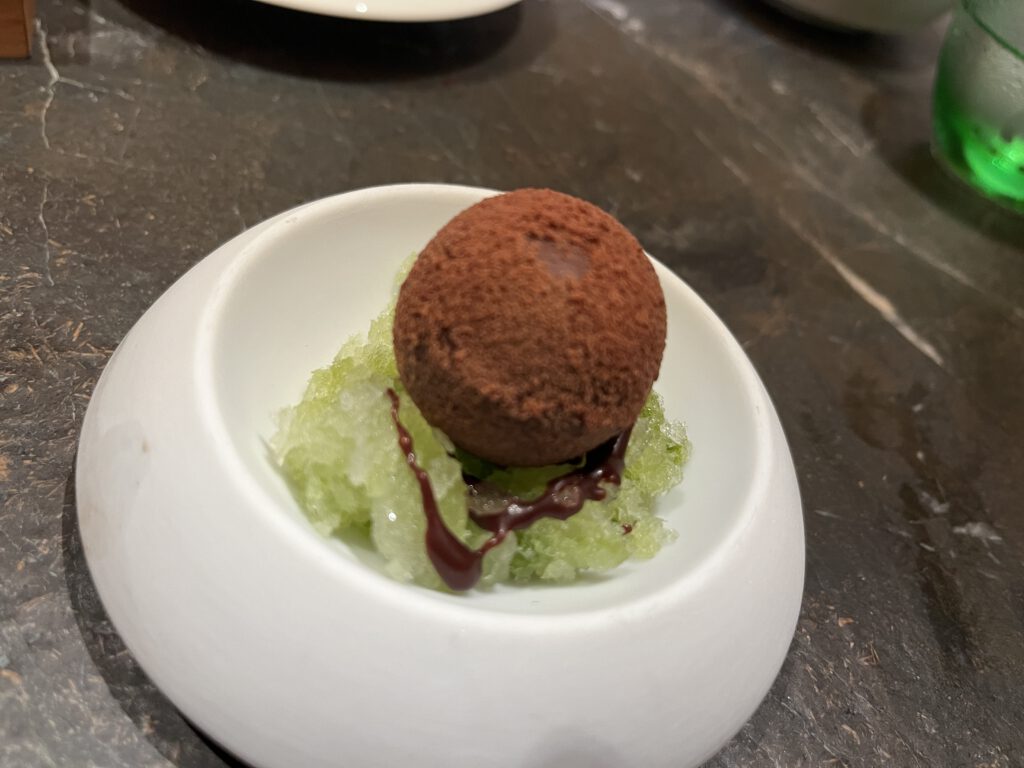 Gourmetrestaurant Dichter: Am Chef's Table bei Thomas Kellermann in Rottach-Egern 30 Gourmetrestaurant Dichter: Am Chef's Table bei Thomas Kellermann in Rottach-Egern 11