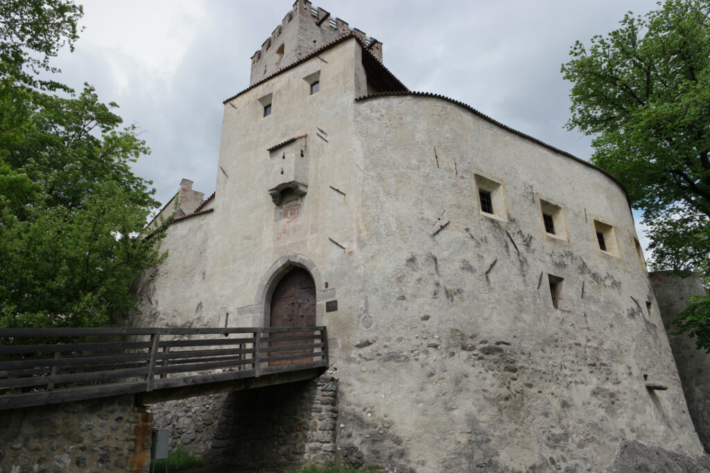 Urlaub auf dem Bauernhof im Gsieser Tal: Unser Erlebnis auf dem Außermahrhof mit dem "Roten Hahn" 128 Urlaub auf dem Bauernhof im Gsieser Tal