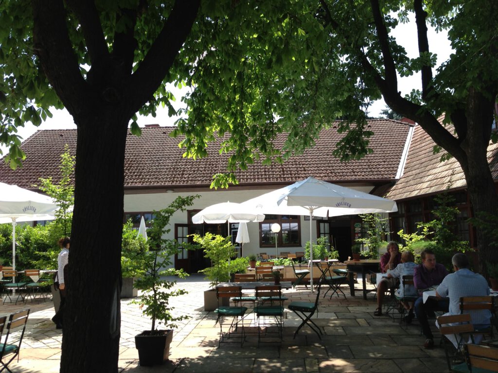 Tafeln im Weinviertel