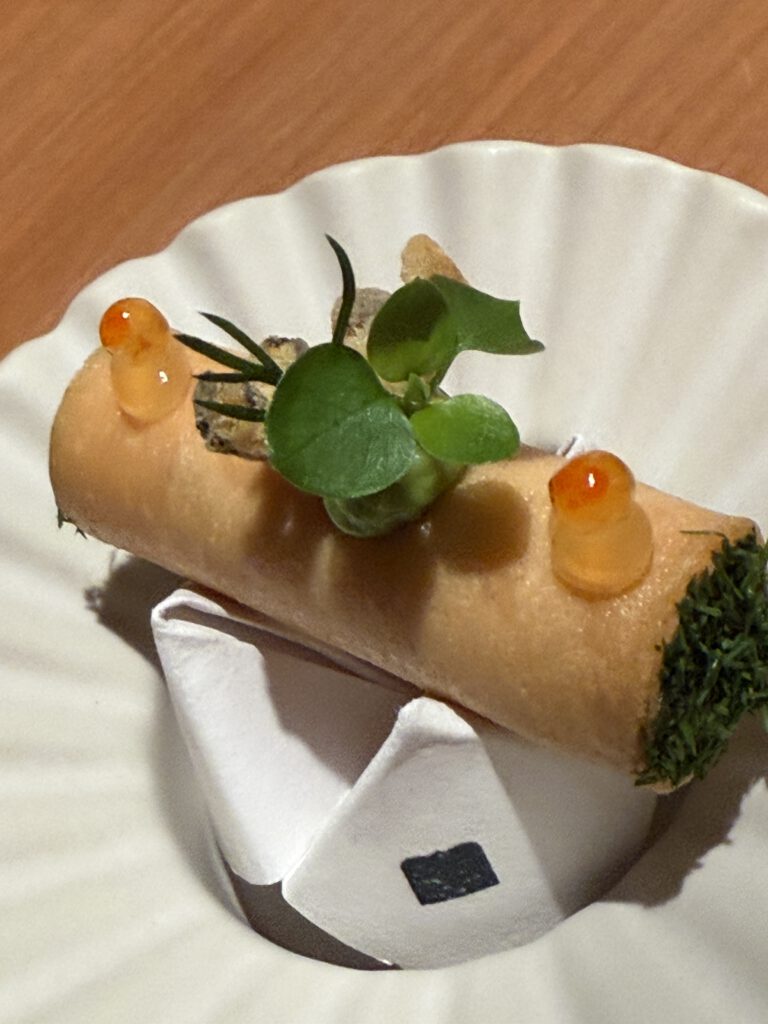 Tohru in der Schreiberei 