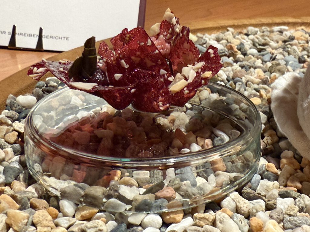 Tohru in der Schreiberei 