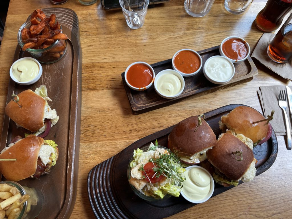 Der kleine Flo: Mini-Burger mit großem Genuss in Münchens Innenstadt 9 Der kleine Flo