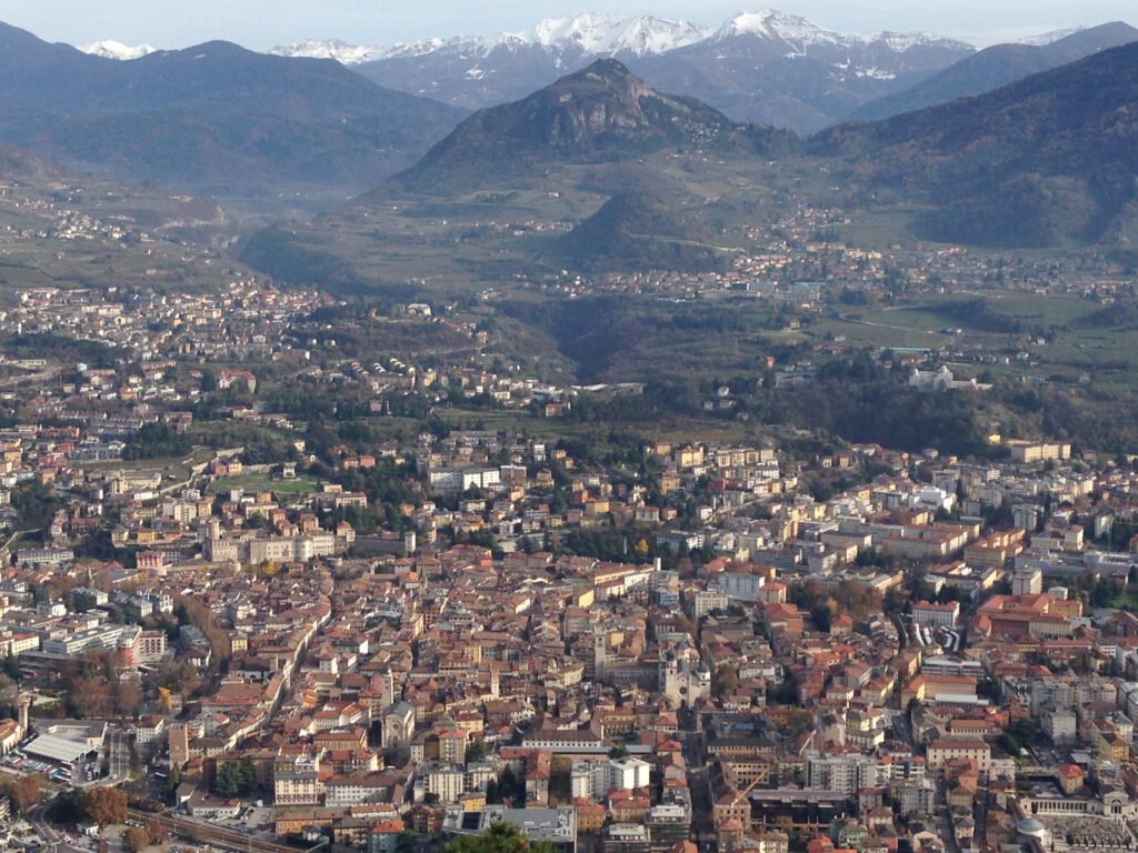 Trentino und TrentoDOC: Zwischen Alpenkühle und mediterraner Wärme 8 Trentino TrentoDOC