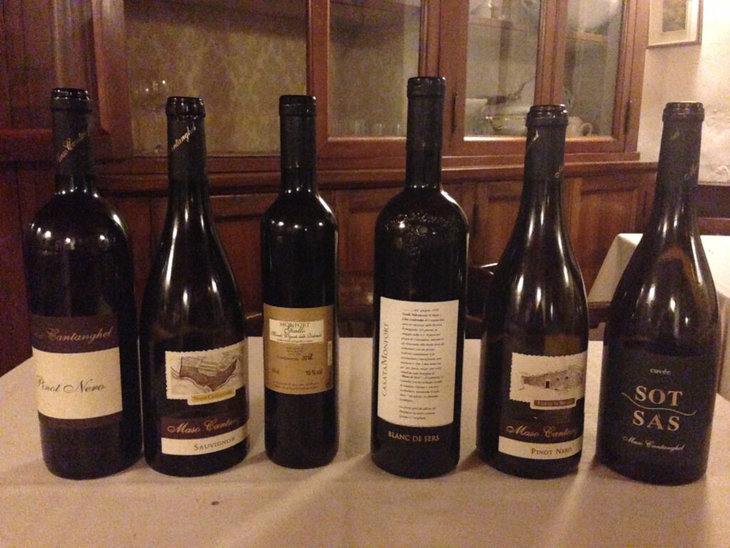 Trentino und TrentoDOC: Zwischen Alpenkühle und mediterraner Wärme 25 Trentino TrentoDOC