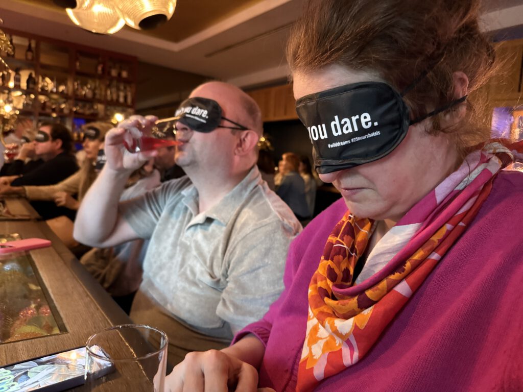Neue Cocktails, Blindverkostung und Münchner Szene-Treff: Die neue Barkarte der Boilerman Bar im 25hours Hotel The Royal Bavarian 7 Boilerman Bar München, 25hours Hotel München, Blindverkostung