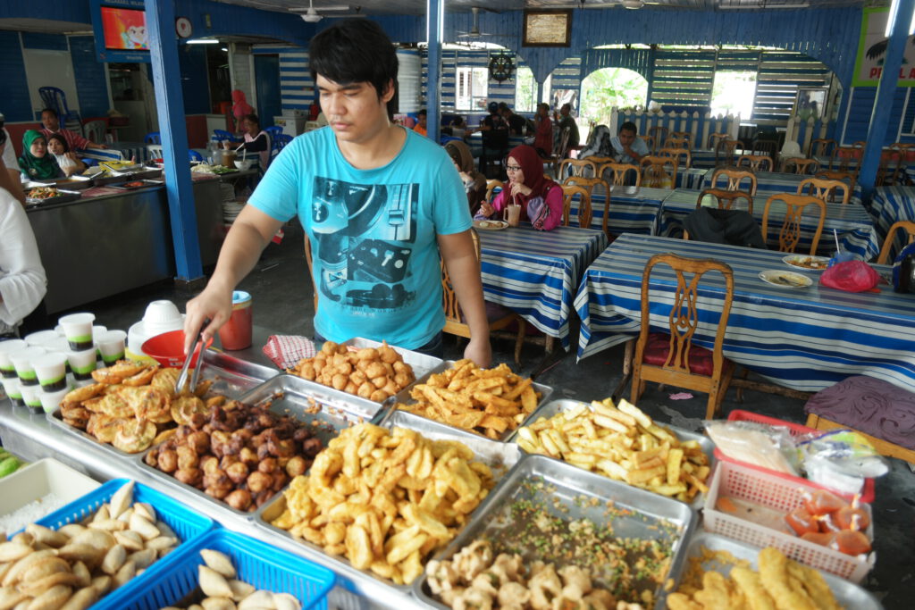 Authentisches Streetfood in Kuala Lumpur, Malaysia