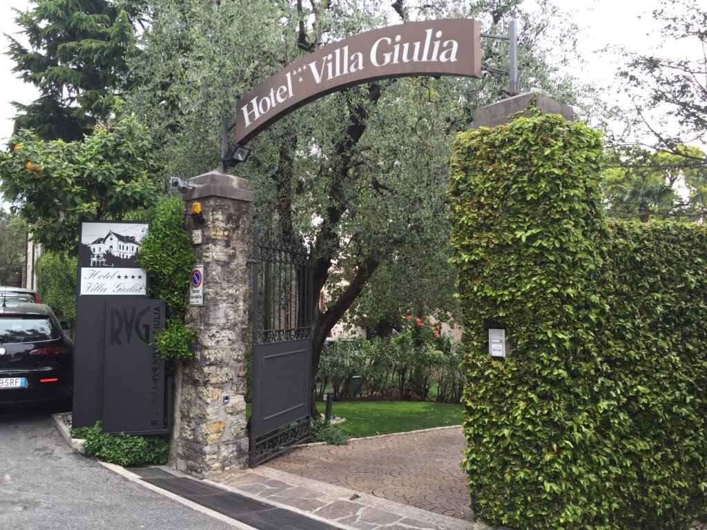 Villa Giulia am Gardasee: Zwischen Dolce Vita, Geschichte und den Schatten D'Annunzios 7 Villa Giulia Gardasee