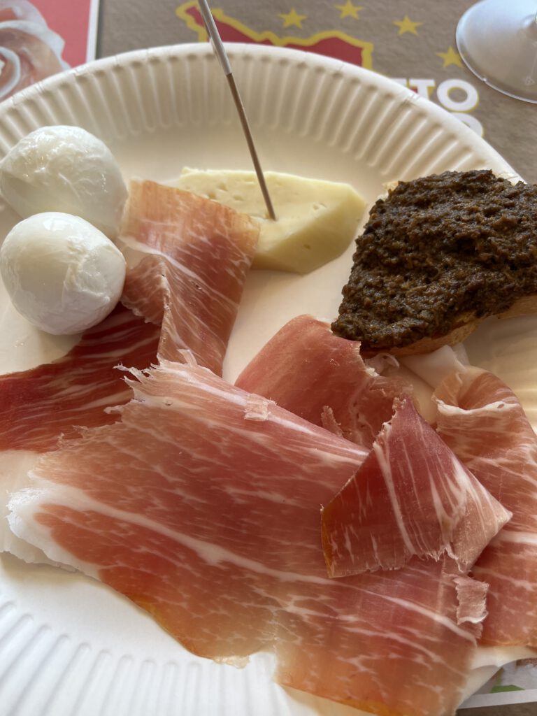 Prosciutto Toscano DOP: Die Essenz toskanischer Lebensart 26 Prosciutto Toscano DOP