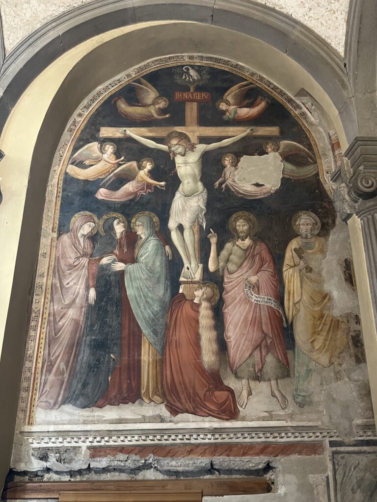 Monte San Savino überrascht: Medici, Karzer und Wein rund um die Uhr