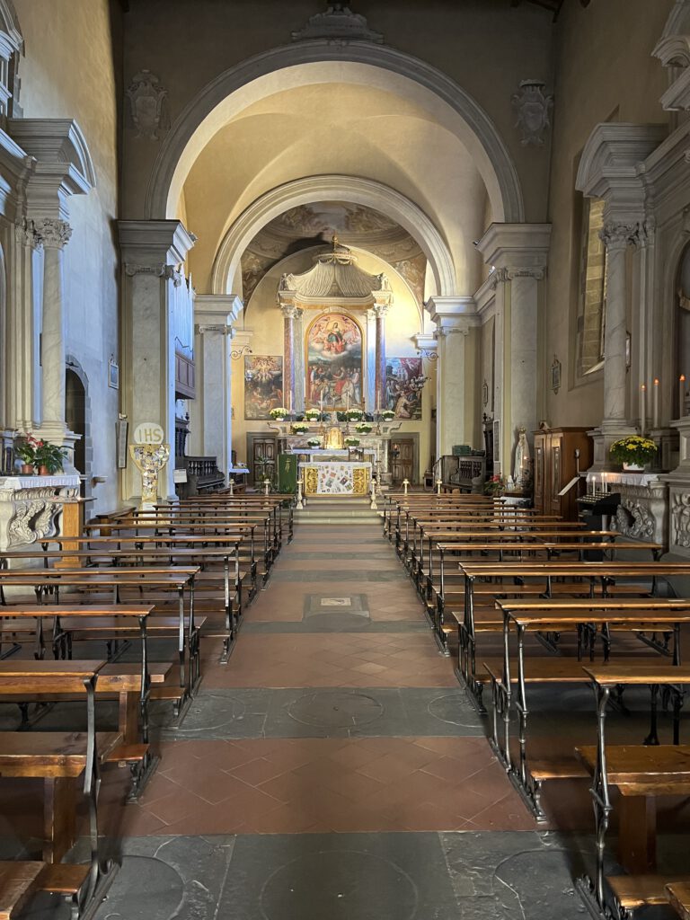 Monte San Savino überrascht: Medici, Karzer und Wein rund um die Uhr