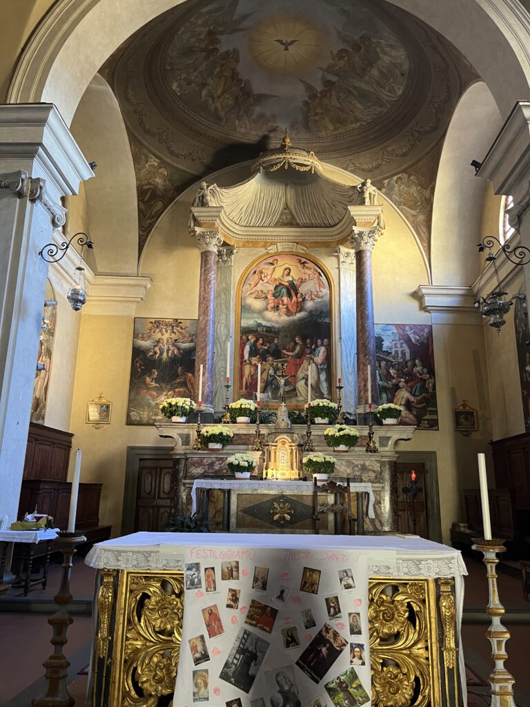 Monte San Savino überrascht: Medici, Karzer und Wein rund um die Uhr