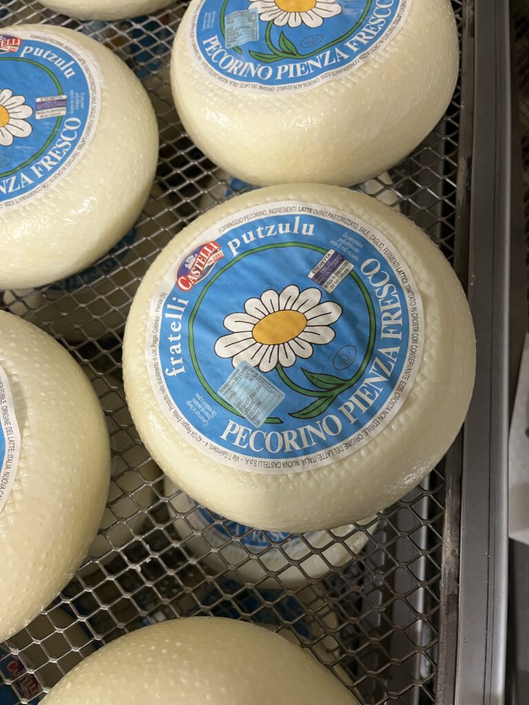 Echter Pecorino Toscano DOP: Zu Besuch in der Käserei in Pienza 16 Pecorino Toscano DOP