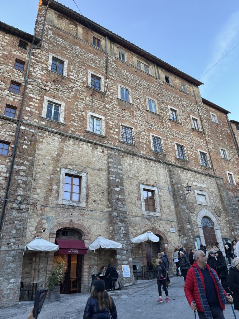 Montepulciano: Zwischen Vino Nobile, mittelalterlichen Gassen und den schönsten Ausblicken der Toskana 4