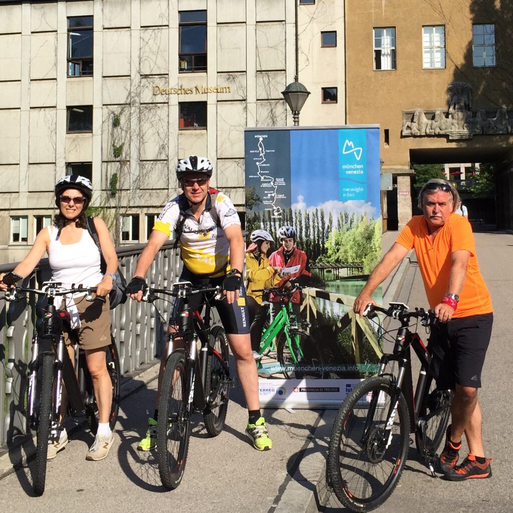 München - Venezia Radweg: Eine Genuss-Odyssee auf zwei Rädern 7 München – Venezia Radweg: Götz A. Primke, Joachim P. Chwaszcza