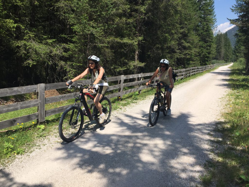 München - Venezia Radweg: Eine Genuss-Odyssee auf zwei Rädern 55 München – Venezia Radweg: Götz A. Primke, Joachim P. Chwaszcza, Vittorina Fellin, Mariateresa Montaruli, Alessandra Fuse, Giuliano Vantaggi, Francesca Cresta,