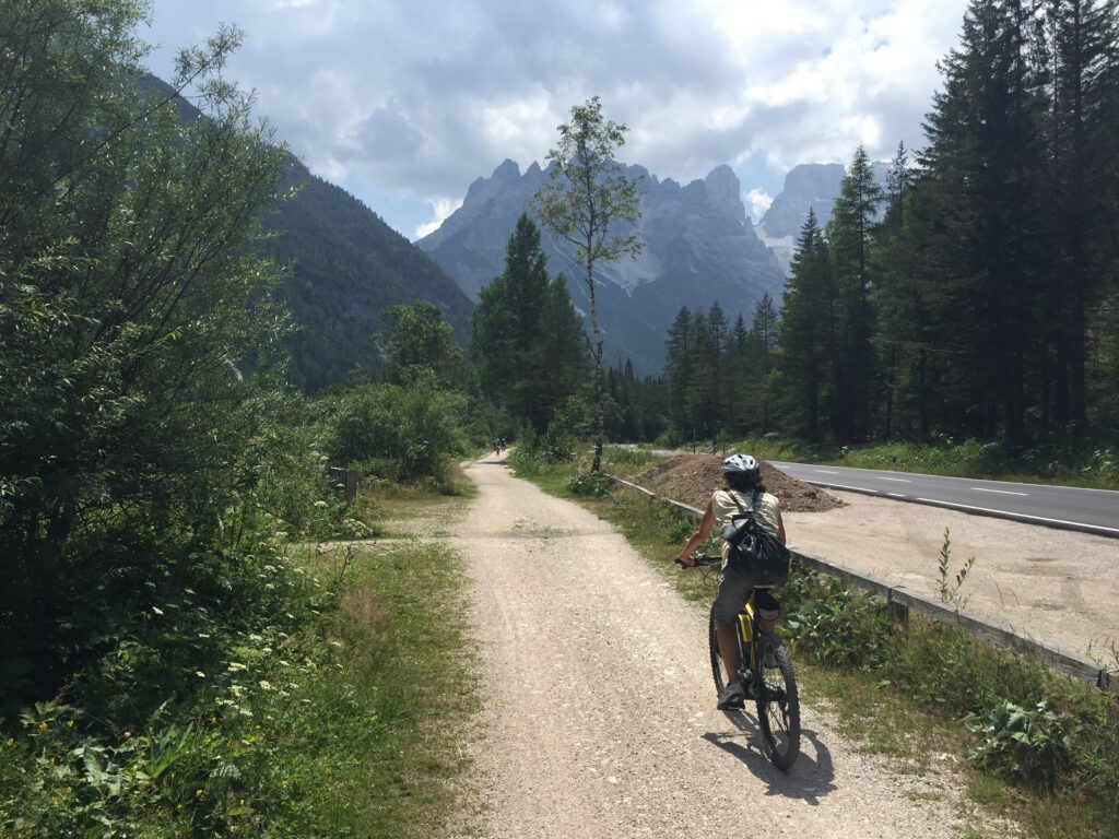 München - Venezia Radweg: Eine Genuss-Odyssee auf zwei Rädern 58 München – Venezia Radweg: Götz A. Primke, Joachim P. Chwaszcza, Vittorina Fellin, Mariateresa Montaruli, Alessandra Fuse, Giuliano Vantaggi, Francesca Cresta,
