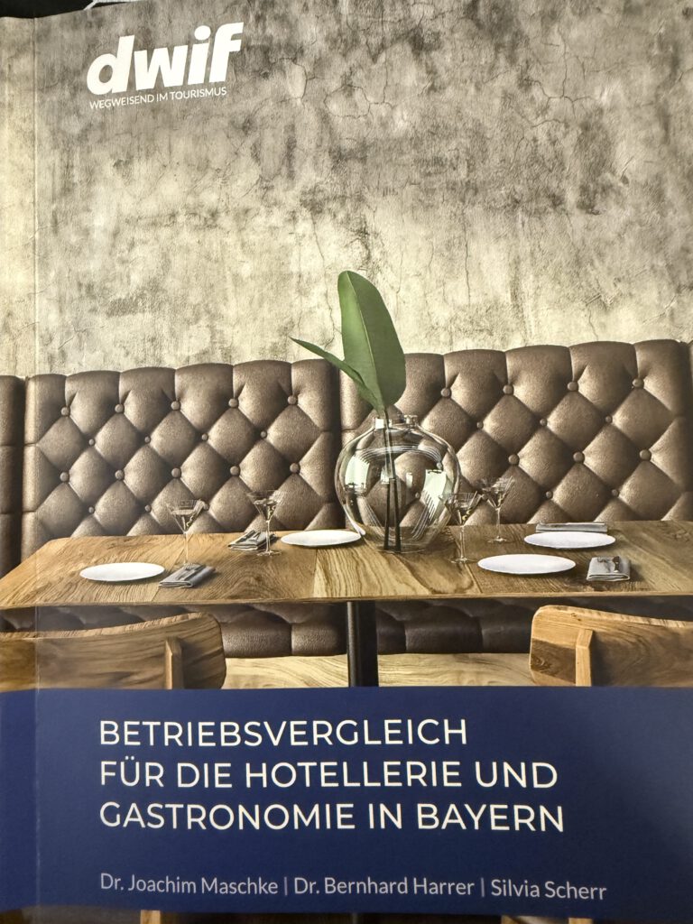 Bayerns Hotellerie - Hotellerie in Bayern - Dehoga Bayern - DWIF, Betriebsvergleich für die Hotellerie und Gastronomie in Bayern