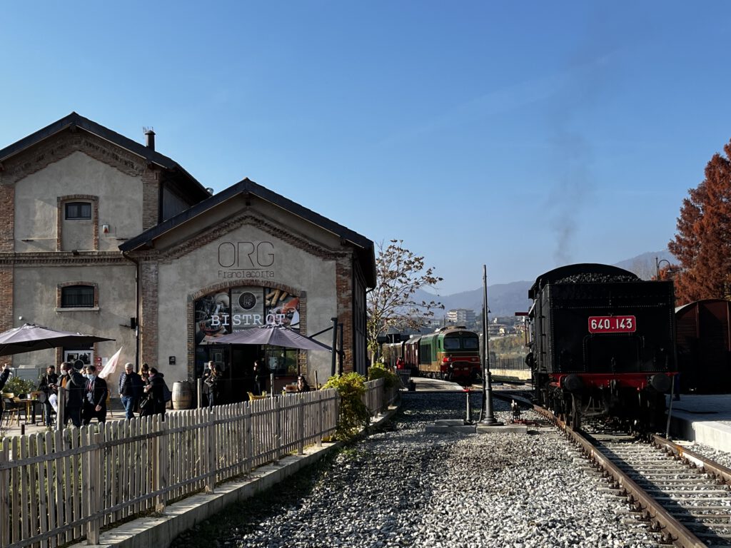 Sebino Express: Mit dem historischen Zug durch die Franciacorta