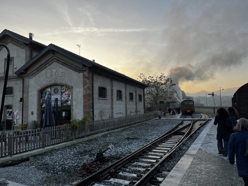 Sebino Express: Mit dem historischen Zug durch die Franciacorta