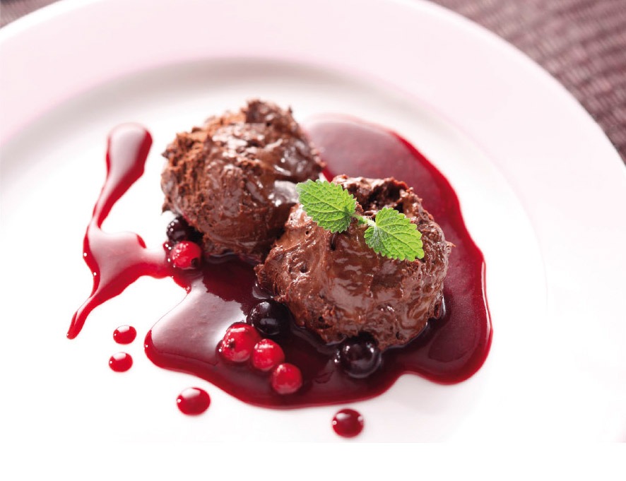 und Essen kombinieren, Spätburgundermousse mit Beerenspiegel, (c) Deutsches Weininstitut DWI