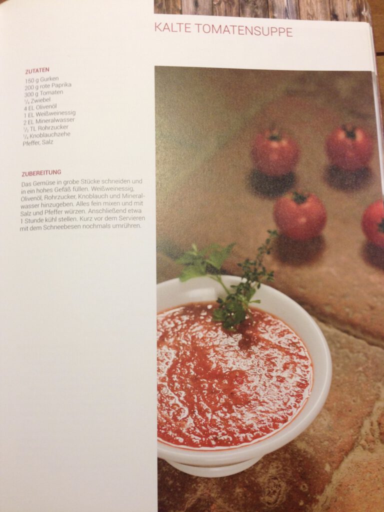 Kalte Tomatensuppe: Die noch schnellere Gazpacho von Simon Tress 10 Leckere Landküche: Gazpacho von Simon Tress