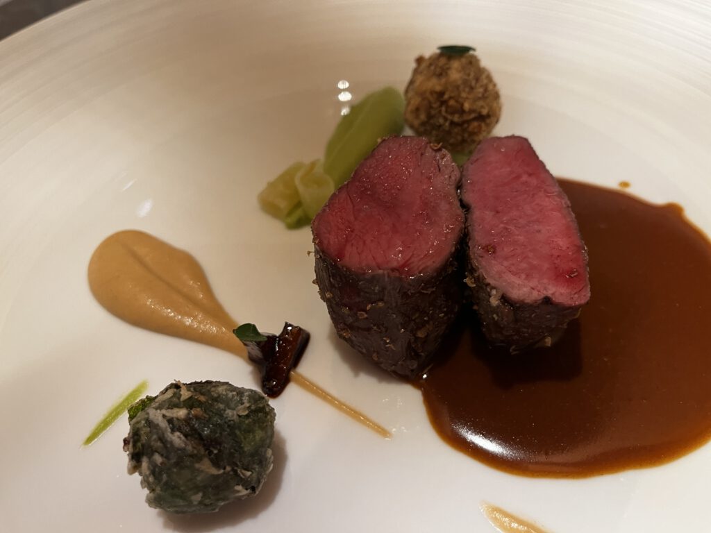 Die verlorene Ehre des Kellners: Thomas Kellermann über Nachwuchs, Servicekultur in der Gastronomie und warum gute Küche gute Gastgeber braucht 7 Gourmetrestaurant Dichter, Park-Hotel Egerner Höfe, Servicekultur in der Gastronomie
