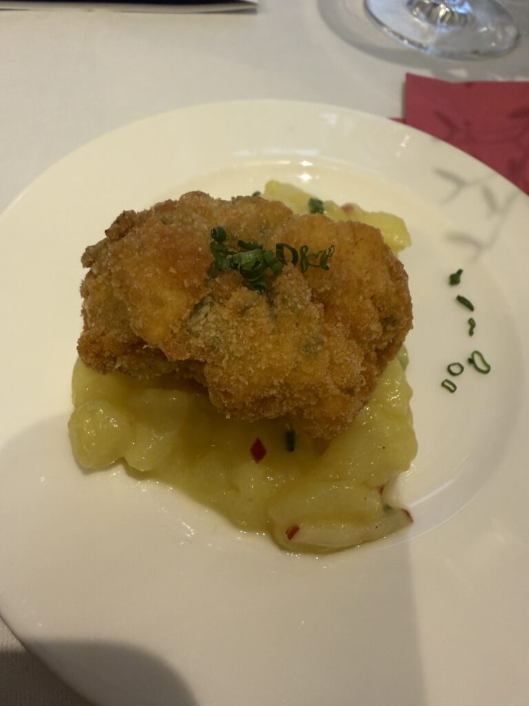 0,0 Prozent, 100 Prozent Genuss? Alkoholfreie Getränkebegleitung in der Spitzengastronomie 9 Backhendl mit Erdäpfel-Vogerlsalat