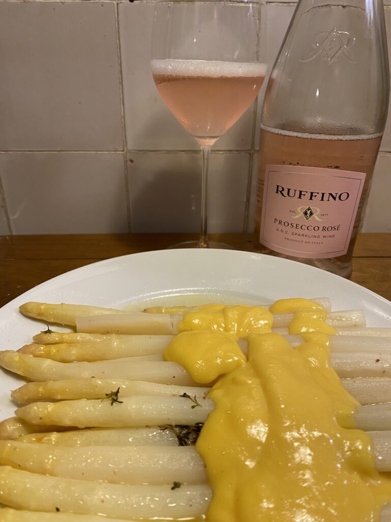 Ruffino Prosecco Rosé zu Spargel