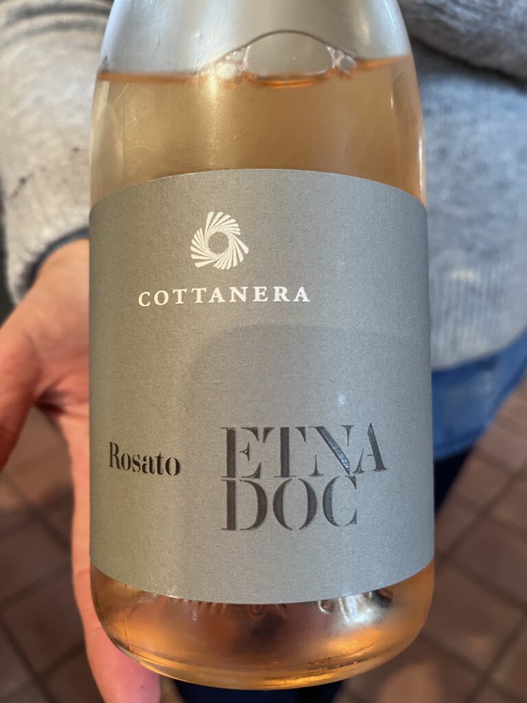 Cottanera Etna DOC Rosato aus Sizilien