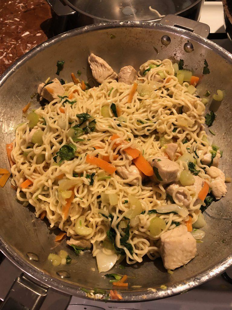 Chinesisches Wok-Huhn, Avocado-Gurken-Salat, Lisa Bunn Fleissiges Lieschen 3