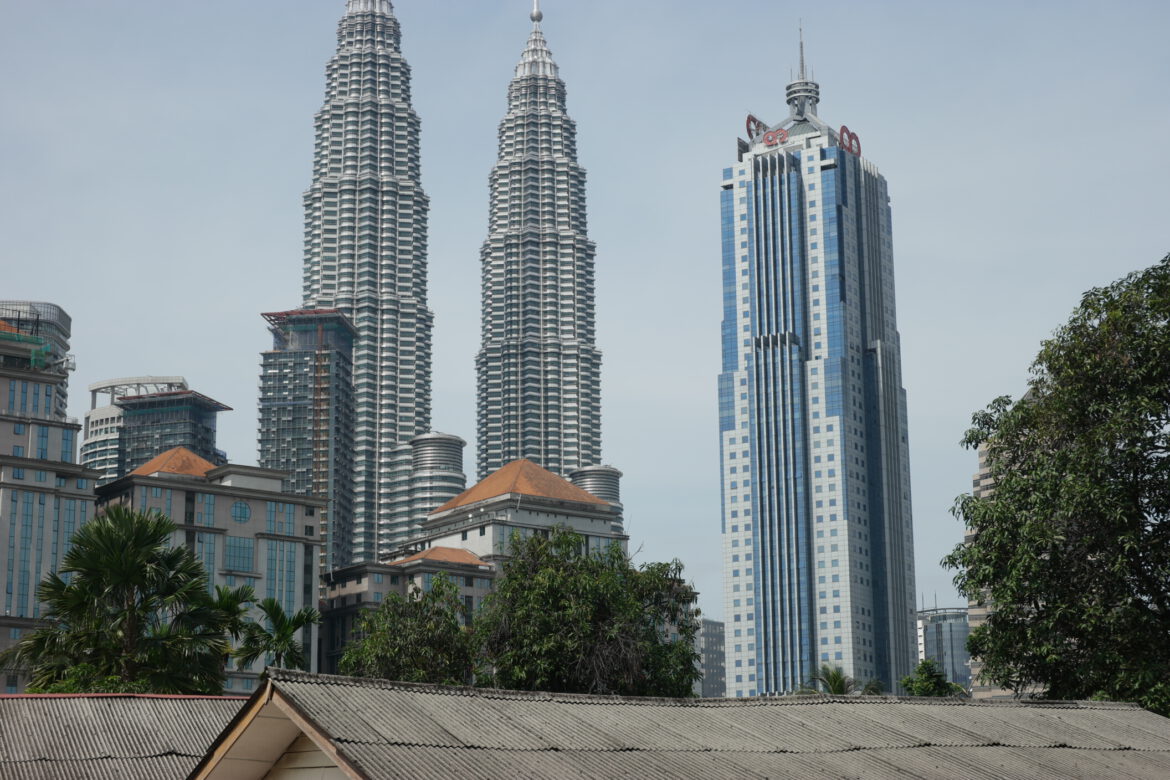 Malaysia entdecken Malaysia für Genießer: Kulinarische Vielfalt, außergewöhnliche Hotels und spannende Food-Festivals. Die besten Tipps, Rezepte und Reiseberichte jetzt entdecken!