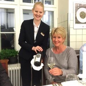 Waldhaus Sils Maria Weinverkostung mit Sommeliere Katrin