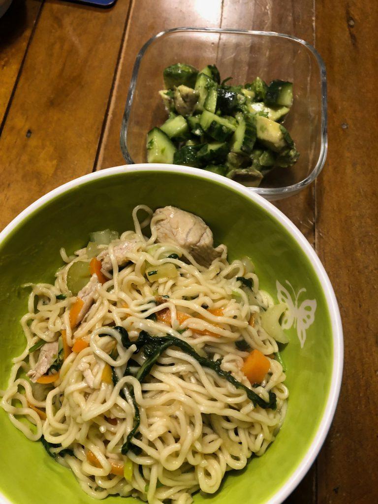 Chinesisches Wok-Huhn, Avocado-Gurken-Salat, Lisa Bunn Fleissiges Lieschen 1