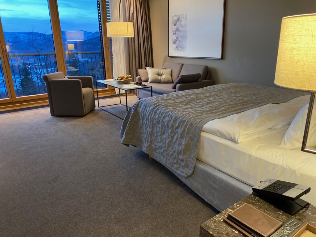 Kempinski Hotel Berchtesgaden: Sterngekrönter Genuss im PUR Restaurant 10 Kempinski Hotel Berchtesgaden PUR