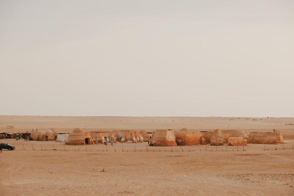 Nefta 
Star Wars Village
Sahara
Filmkulisse
Start und Ziel des Ultra Mirage
