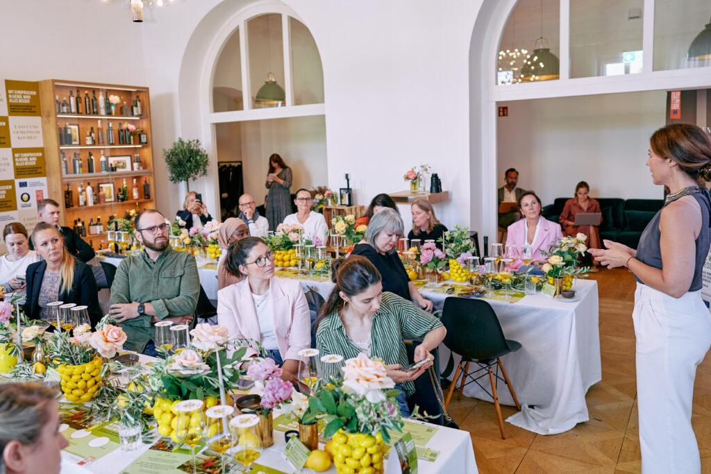 Warum wird Olivenöl immer teurer - und warum ist es so wertvoll? 7 Olive Oil World Tour